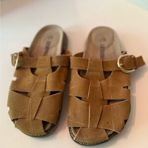 Cushionaire Women's Tan Suede Woven Mule with Buckle Women’s 6.5 NEW